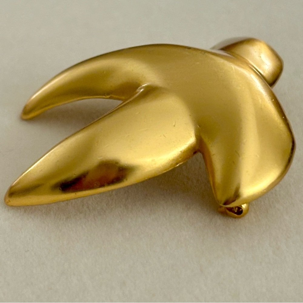 Anne Klein Vintage Brooch Gold-Tone abstract Matte Pin designer office formal - Picture 6 of 9